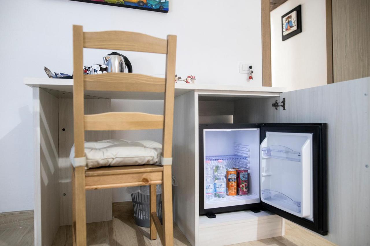'A Room De' Scugnizzi 那不勒斯 外观 照片